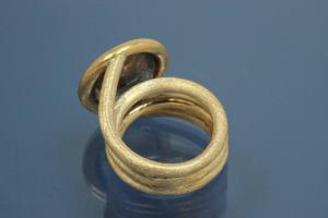 Ring Einzelanfertigung mit facettiertem Rauchquarz, 925/- Silber mit Teilvergoldung und Steiners Spezialoberflächenmuster,