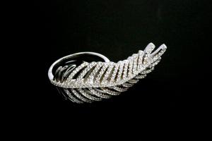 aLEm Ring Liebliche Feder der Engel Lovely Feather of Angels mit Zirkonia 925/- Silber rhodiniert