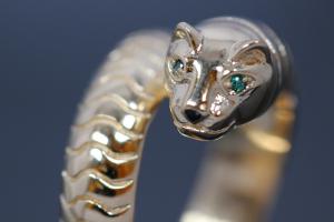 aLEm Ring Sneaking Tiger 925/- Silver gold plated, with white/emerald green Cubic Zirconia