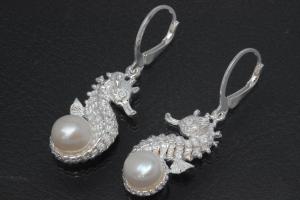 aLEm Earring, Seahorse and Pearl 925/- Silver polished, approx size high 38,5mm incl. leverback, wide 14,0mm,  with FW-Pearl approx size Ø7,5mm.